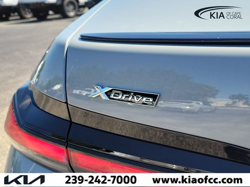 Used 2025 BMW 760i xDrive AWD/4WD image 11