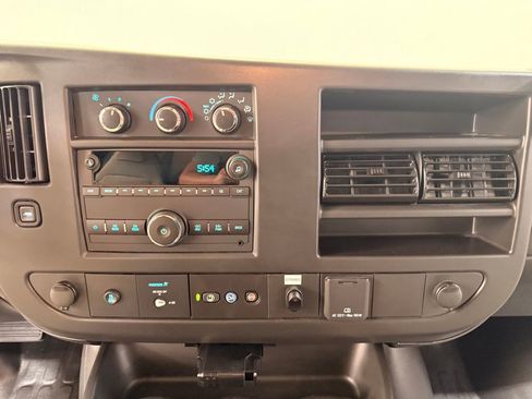 New 2025 Chevrolet Express 3500 w/ Power Convenience Package image 20