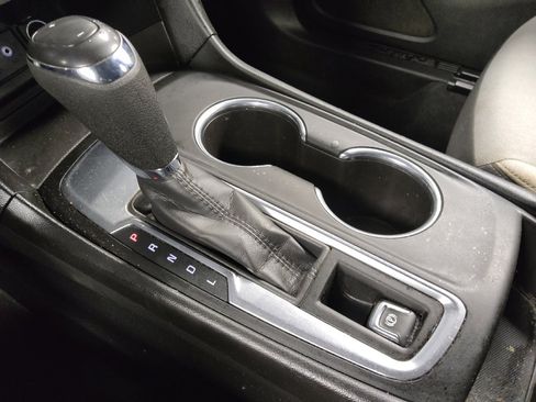 Used 2020 Chevrolet Equinox LS w/ LS Convenience Package image 26