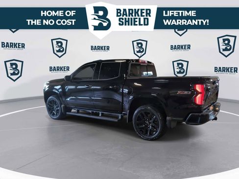 Used 2024 Chevrolet Colorado Z71 w/ Z71 Convenience Package 2 AWD/4WD image 6