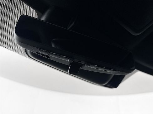 Certified 2025 Toyota Sequoia Platinum image 21