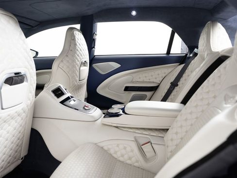 Used 2018 Aston Martin Lagonda image 19