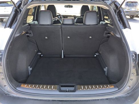 Used 2025 Nissan Kicks SR w/ Illumination Package image 14