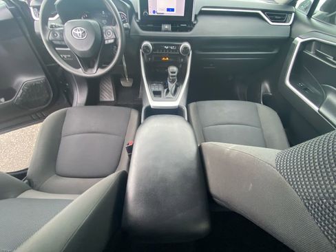 Used 2024 Toyota RAV4 LE AWD/4WD image 6