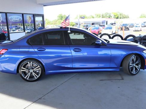 Used 2019 BMW 330i xDrive Sedan w/ M Sport Package AWD/4WD image 4