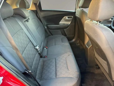 Used 2019 Kia Niro LX FWD image 30