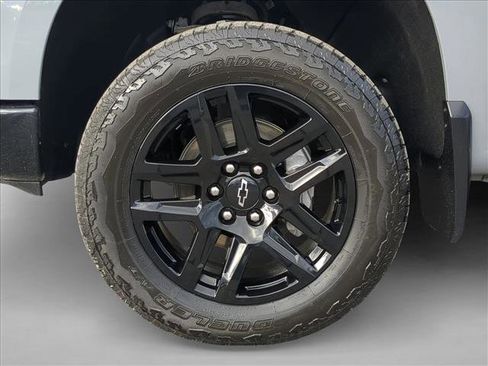 Certified 2024 Chevrolet Silverado 1500 LT Trail Boss w/ Convenience Package II image 30