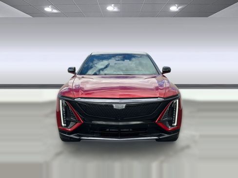 New 2026 Cadillac Lyriq Luxury w/ LPO, Floor Liner Package image 6