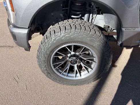 Certified 2024 Ford F350 Limited w/ FX4 Off-Road Package image 9