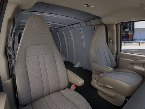 New 2026 GMC Savana 2500 Extended w/ Driver Convenience Package RWD image 16