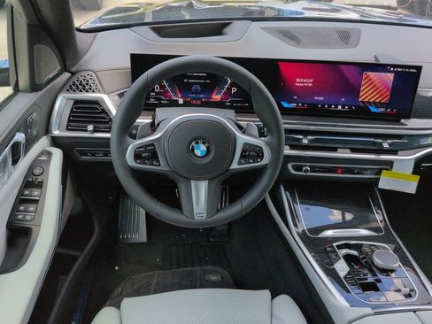 New 2027 BMW X7 xDrive40i w/ M Sport Package AWD/4WD image 16
