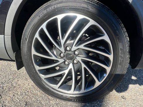 Used 2019 Lincoln Nautilus Reserve image 10