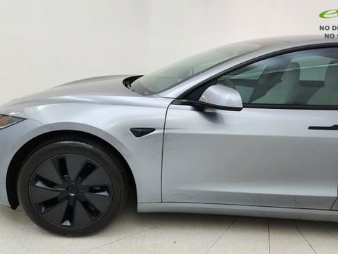 Used 2025 Tesla Model 3 RWD image 10