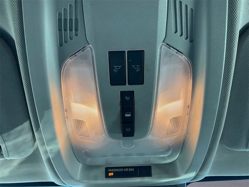 Used 2017 GMC Terrain SLE image 11