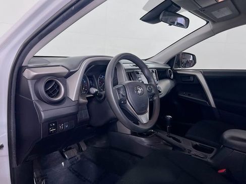 Used 2018 Toyota RAV4 LE image 11