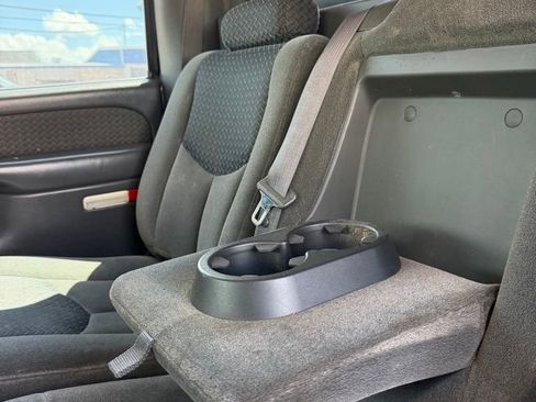 Used 2003 Chevrolet Avalanche 2WD image 8