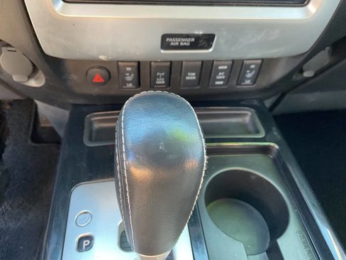 Used 2015 Nissan Titan PRO-4X w/ Pro-4x Luxury Package image 22