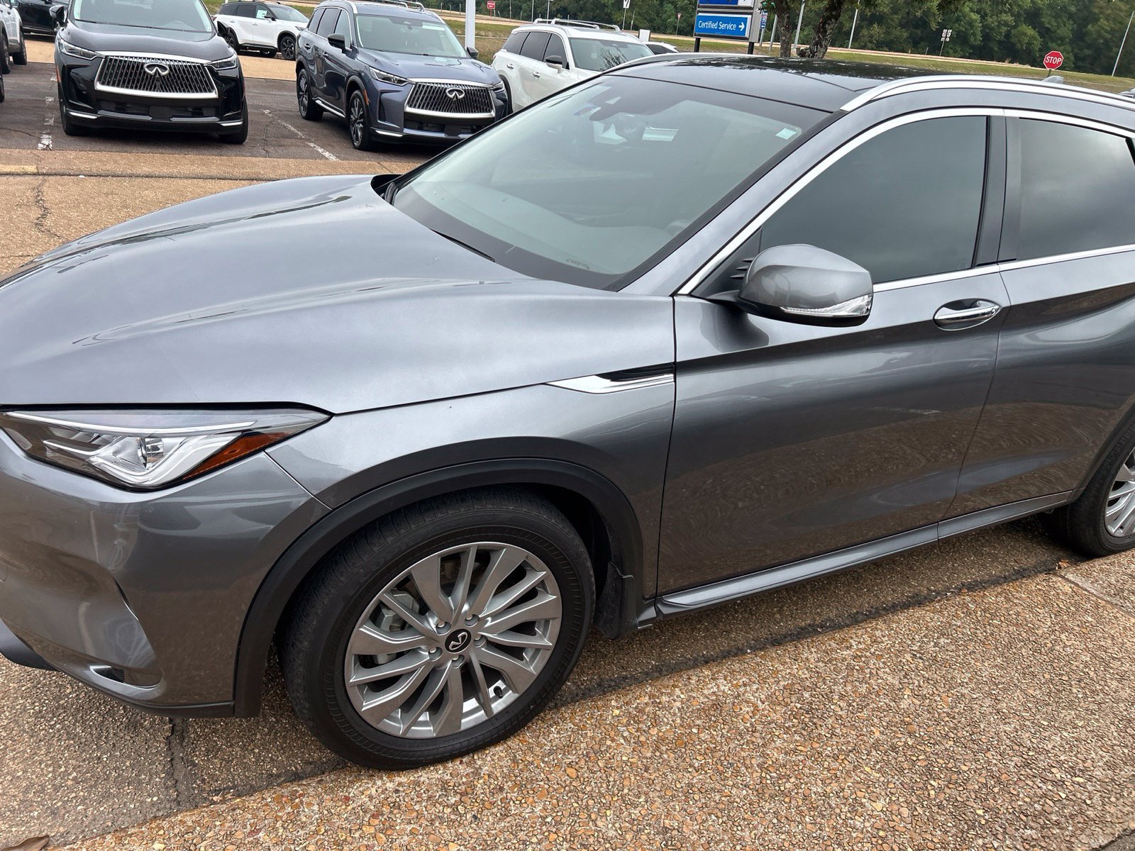 Used 2023 INFINITI QX50 Luxe AWD/4WD image 3
