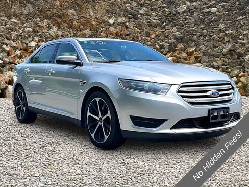 Used 2015 Ford Taurus SEL w/ Equipment Group 201A AWD/4WD image 9