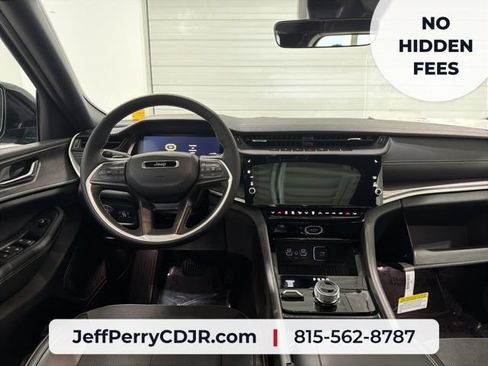 New 2026 Jeep Grand Cherokee Altitude AWD/4WD image 27