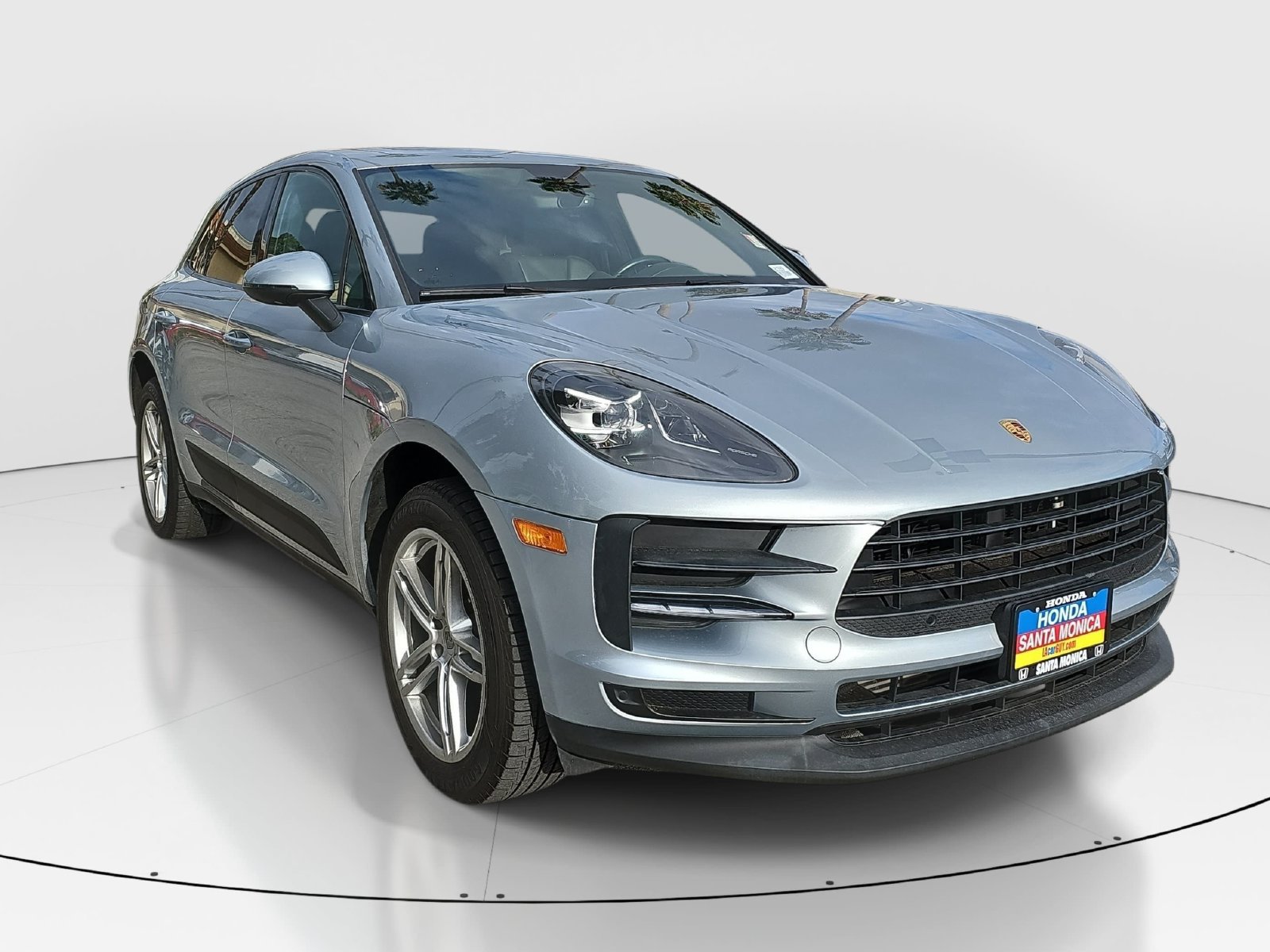 Used 2020 Porsche Macan AWD/4WD image 3