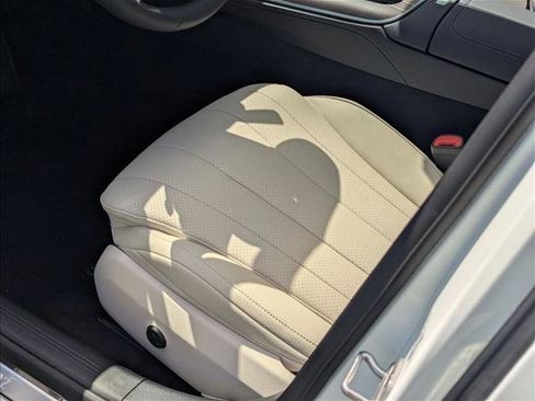 New 2026 Mercedes-Benz E 350 Sedan image 4