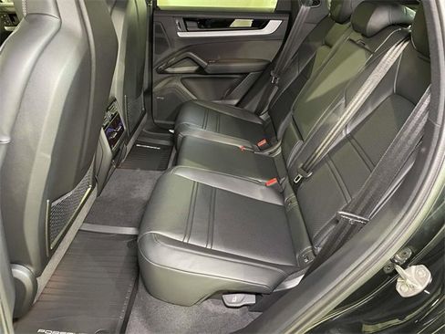 New 2026 Porsche Cayenne S image 20