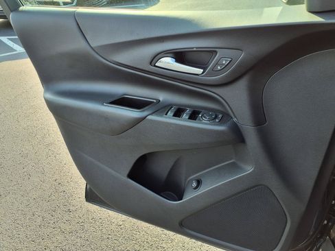 Used 2020 Chevrolet Equinox LT FWD image 20