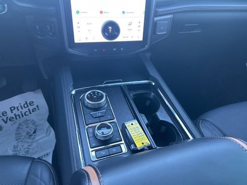 Used 2024 Ford Expedition Max Platinum image 28