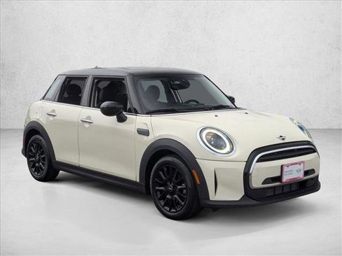 Certified 2023 MINI Cooper 4-Door Hardtop image 3