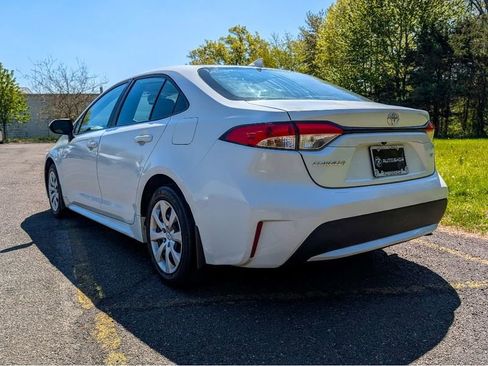 Used 2022 Toyota Corolla LE FWD image 8