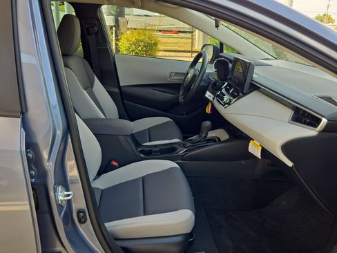 Used 2024 Toyota Corolla LE FWD image 25