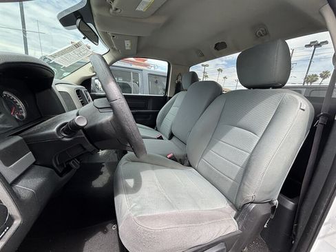 Used 2016 RAM 1500 Tradesman w/ Chrome Appearance Group RWD image 7