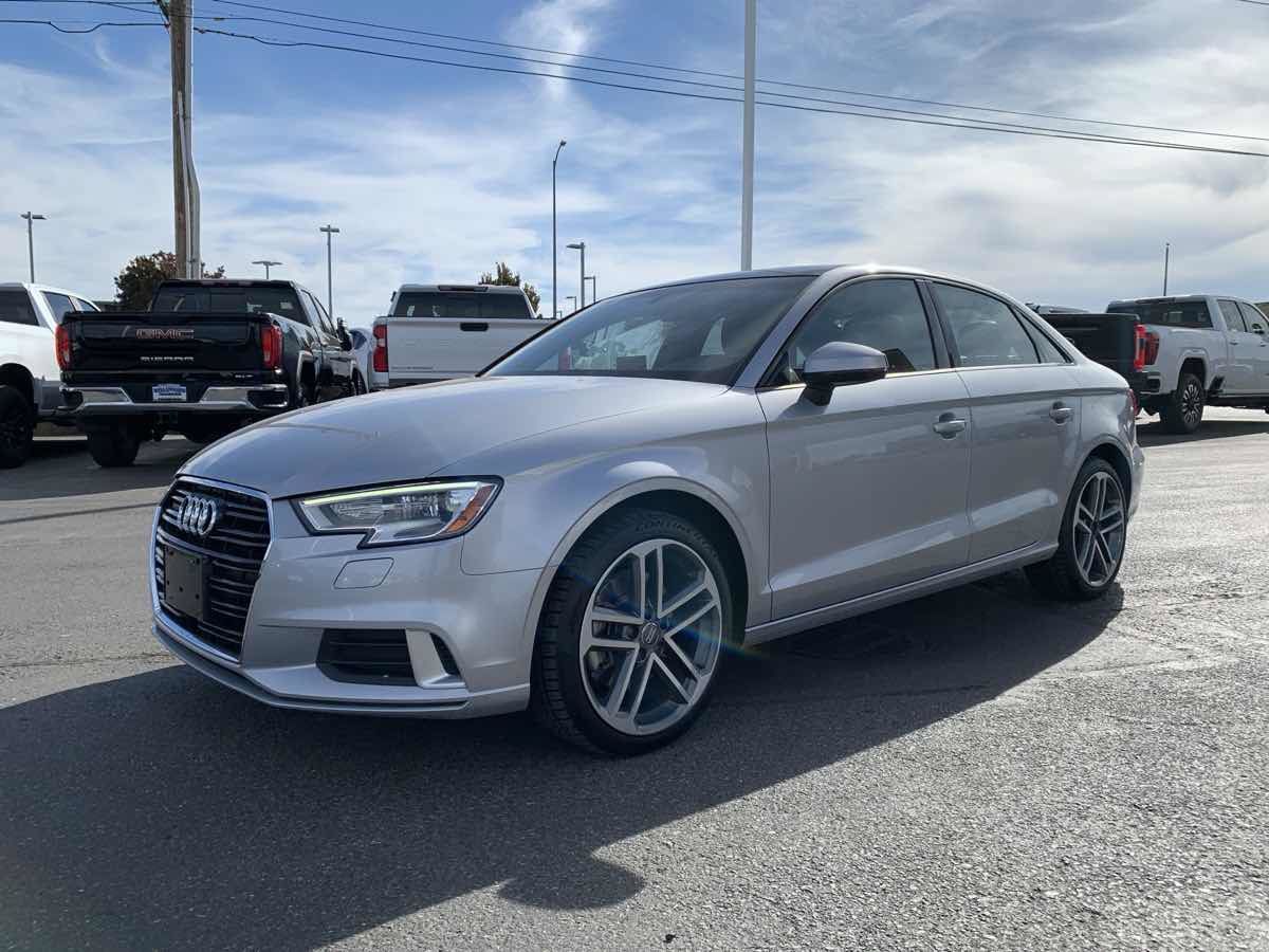 Used 2017 Audi A3 2.0T Premium w/ Convenience Package AWD/4WD image 3