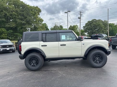 New 2026 Ford Bronco Big Bend AWD/4WD image 2