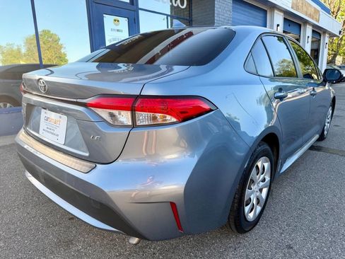 Used 2021 Toyota Corolla LE FWD image 10