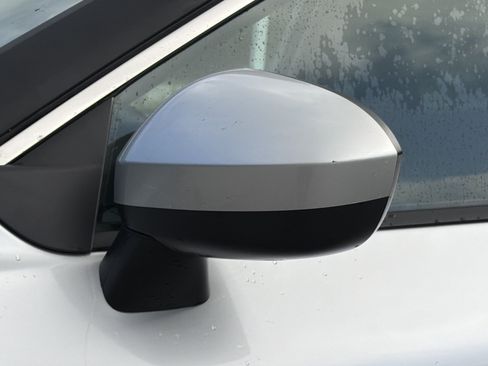 Certified 2025 Nissan Rogue SV AWD/4WD image 32