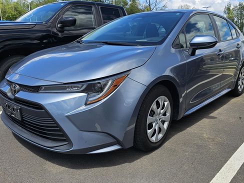 Used 2023 Toyota Corolla LE FWD image 1