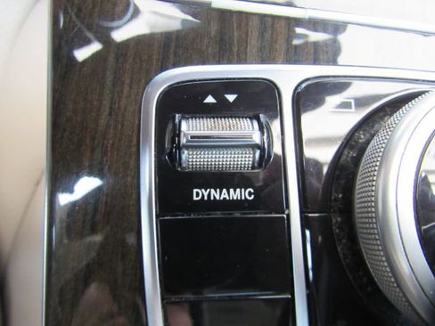 Used 2016 Mercedes-Benz C 300 Sedan image 48