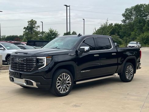 Used 2025 GMC Sierra 1500 Denali Ultimate AWD/4WD image 5