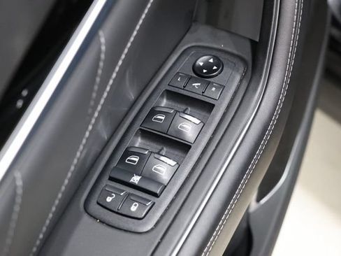 Used 2022 Maserati Levante Modena AWD/4WD image 18