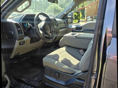 Used 2017 Ford F250 XL w/ STX Appearance Package AWD/4WD image 7