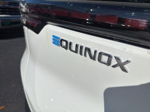 New 2026 Chevrolet Equinox EV LT FWD image 38