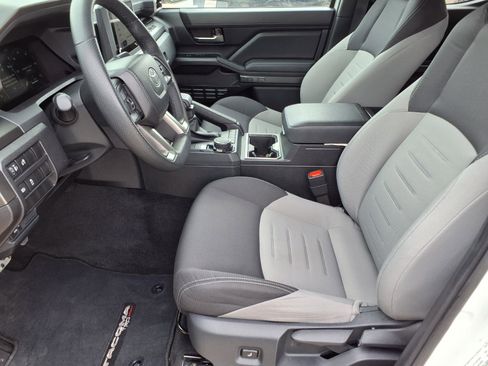 Certified 2025 Toyota Tacoma TRD Sport AWD/4WD image 13