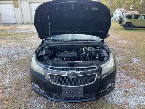 Used 2012 Chevrolet Cruze LTZ w/ RS Package image 12