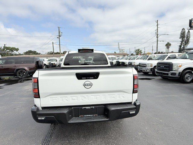 Used 2024 Nissan Frontier S w/ S Utility Package RWD image 6