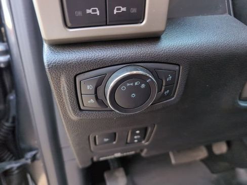 Used 2020 Ford F250 Lariat w/ Lariat Ultimate Package image 18