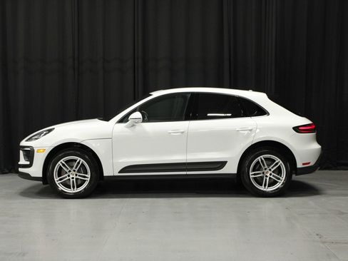 Certified 2025 Porsche Macan AWD/4WD image 6