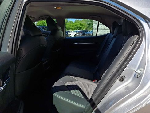Used 2023 Toyota Camry SE w/ Convenience Package FWD image 11
