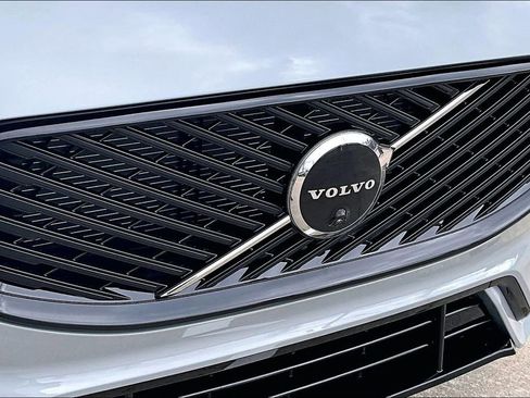 New 2026 Volvo XC60 B5 Ultra w/ Protection Package Premier AWD/4WD image 41